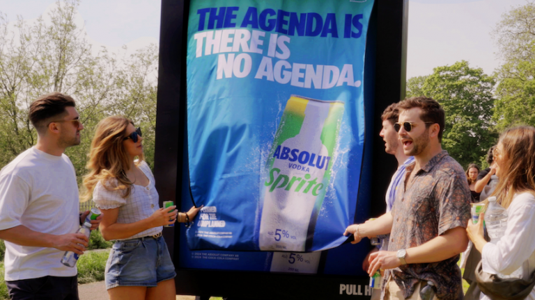 Absolut Vodka & SPRITE help Londoners pull off the ultimate unplanned hangout